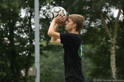 20201003NicKvhA1-DVOA2-003