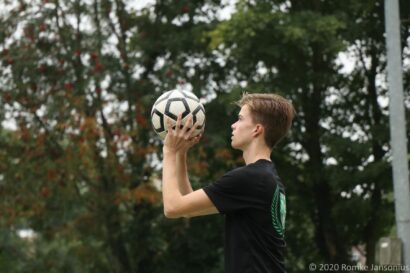 20201003NicKvhA1-DVOA2-004