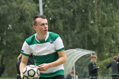 20201003NicKvhA2-V_VQuickA1-001