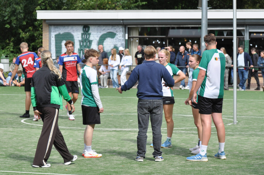 Nic.-Hoogkerk U19-1 – AVO U19-1-75