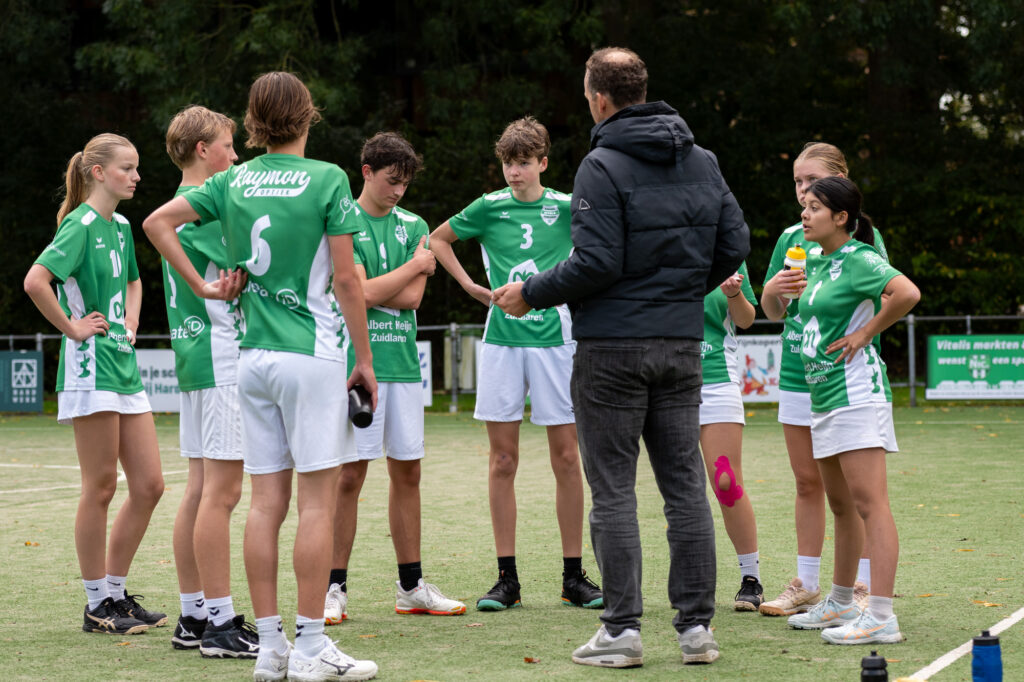 Nic.-Hoogkerk U19-1 - Ritola U19-1-24
